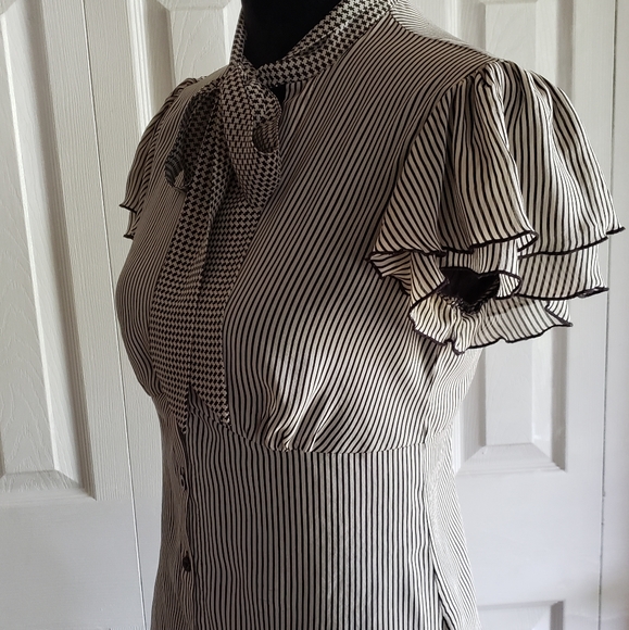 Trina Turk Los Angeles 2-PC Skirt Set - Picture 6 of 9